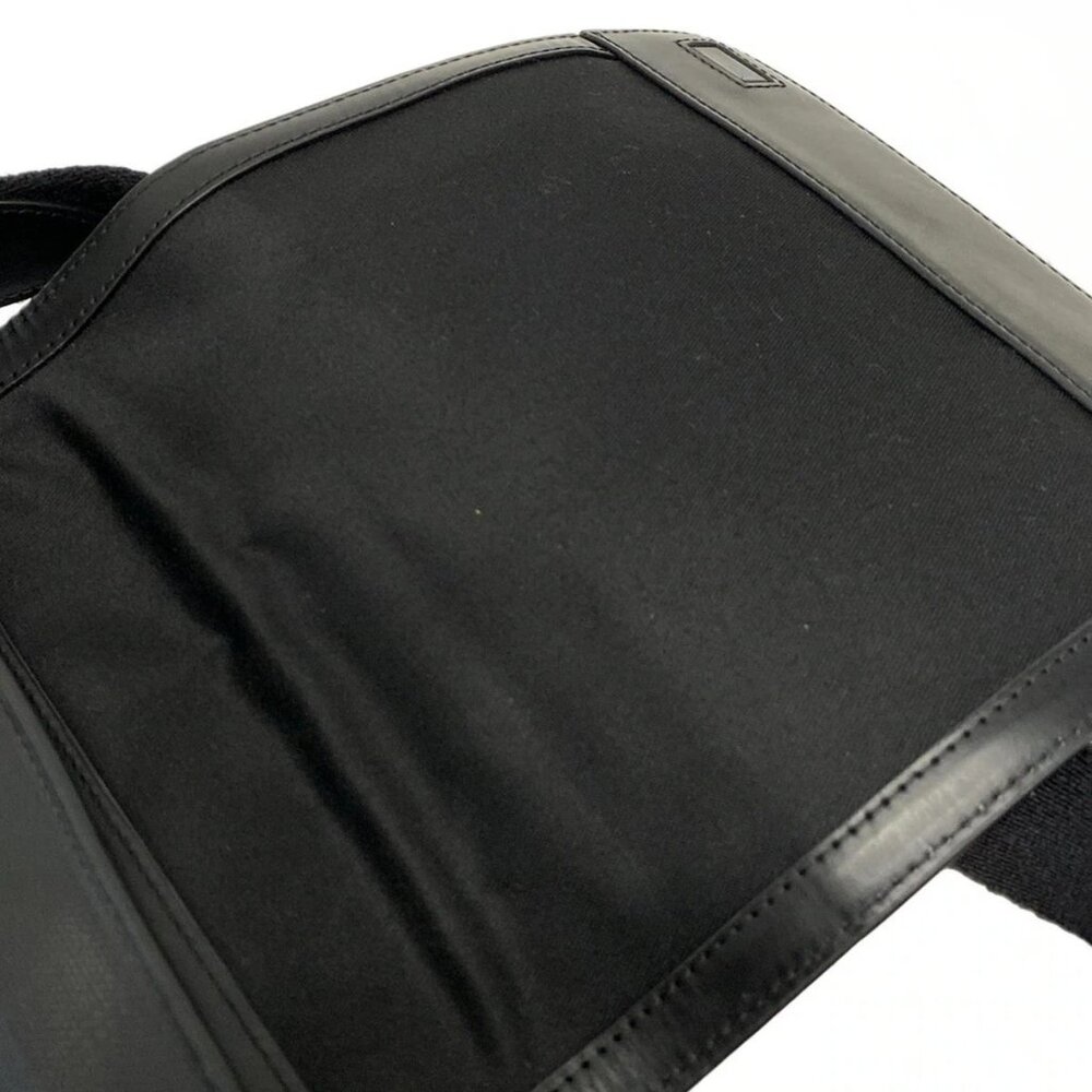 Auth Burberry - Navy Black PVC Leather Shoulder Bag - Picture 10 of 10